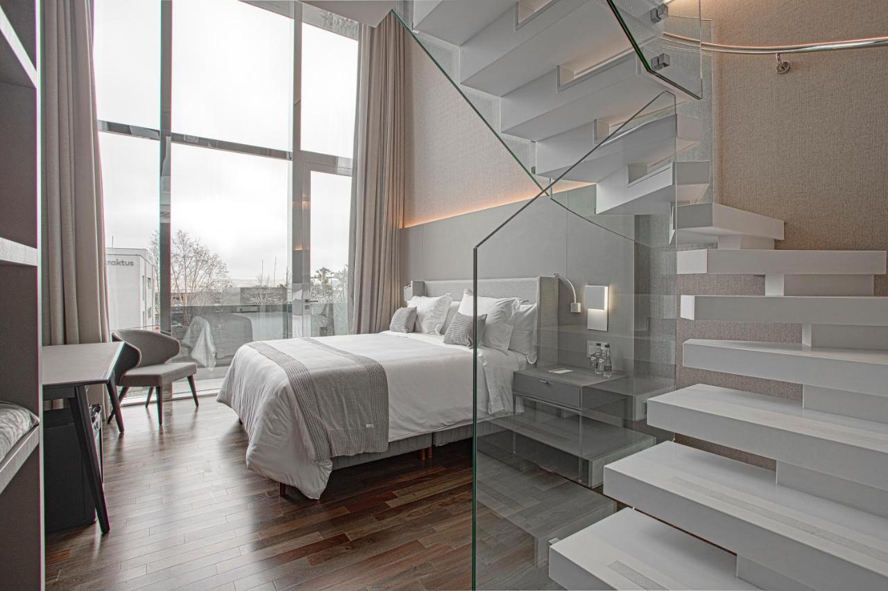 Suryaa Hotel Pinhais, Curio Collection By Hilton Екстериор снимка