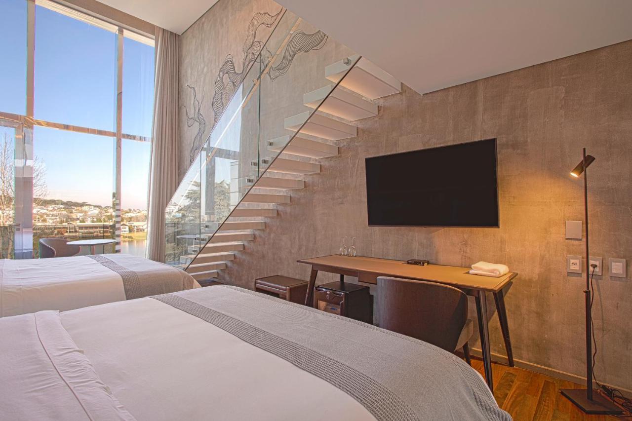 Suryaa Hotel Pinhais, Curio Collection By Hilton Екстериор снимка