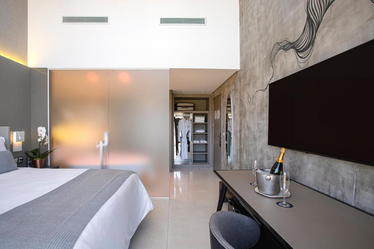 Suryaa Hotel Pinhais, Curio Collection By Hilton Екстериор снимка