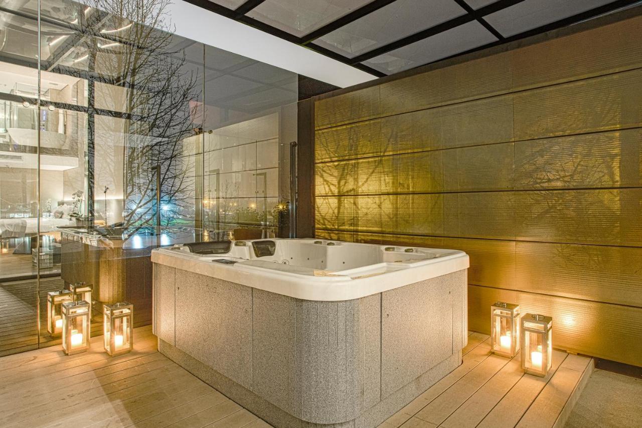 Suryaa Hotel Pinhais, Curio Collection By Hilton Екстериор снимка